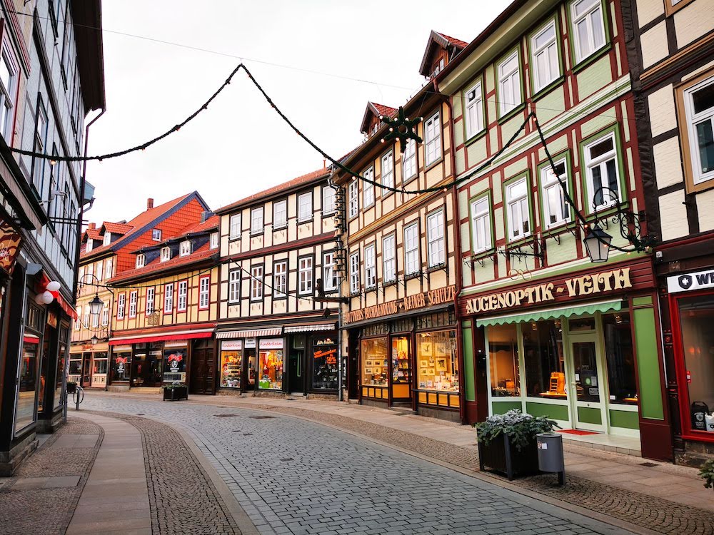 Wernigerode wird dank seiner Fachwerkhäuser "die bunte Stadt am Harz" genannt
