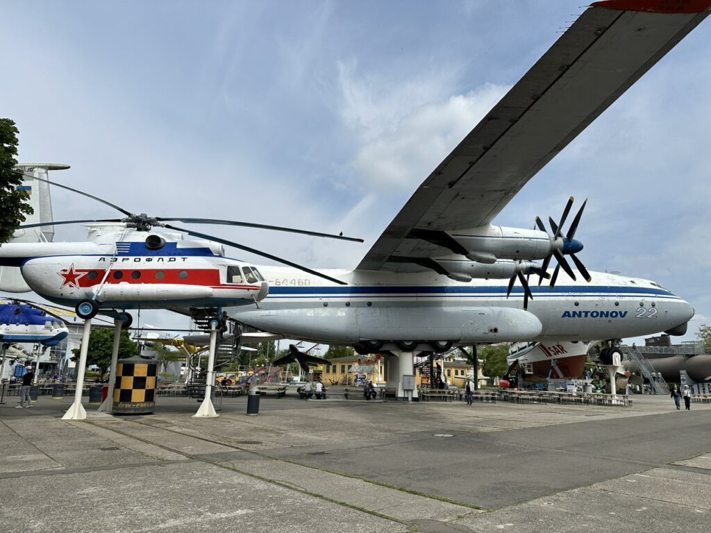 Antonov An-22 im Technik-Museum Speyer
